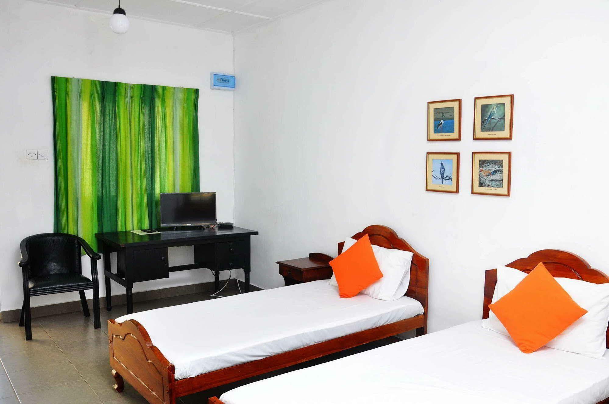 Sea View Hotel Kolombo Zewnętrze zdjęcie